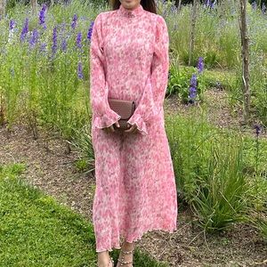 Ganni floral plissé georgette dress sz34 (US2)